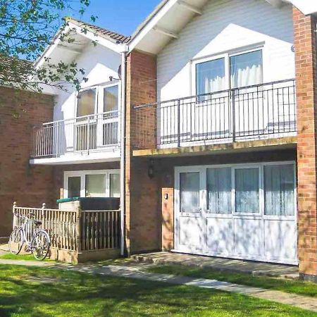 Villa Sea View 3-Bed Heated Pool Eat Bar Kids Park Lowestoft Exterior photo