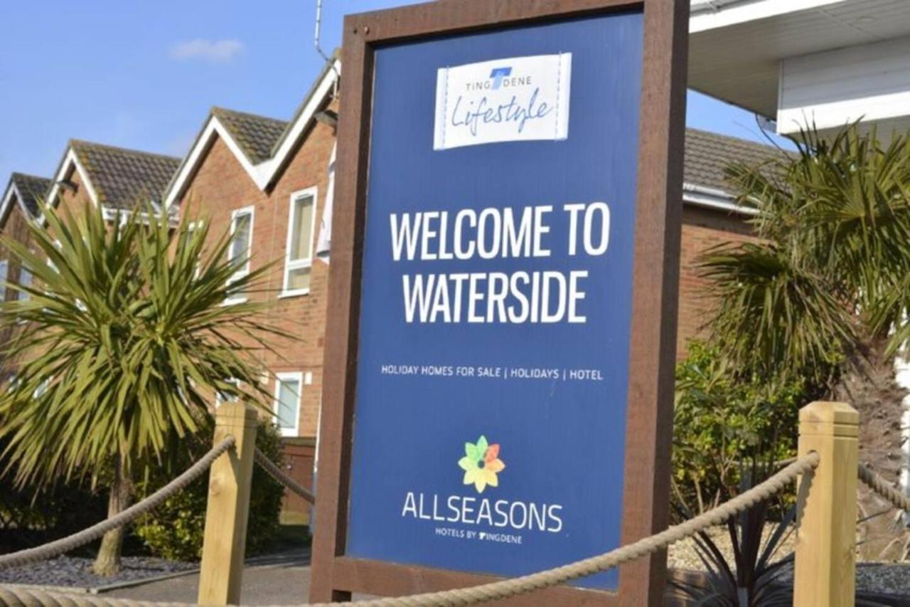 Villa Sea View 3-Bed Heated Pool Eat Bar Kids Park Lowestoft Exterior photo