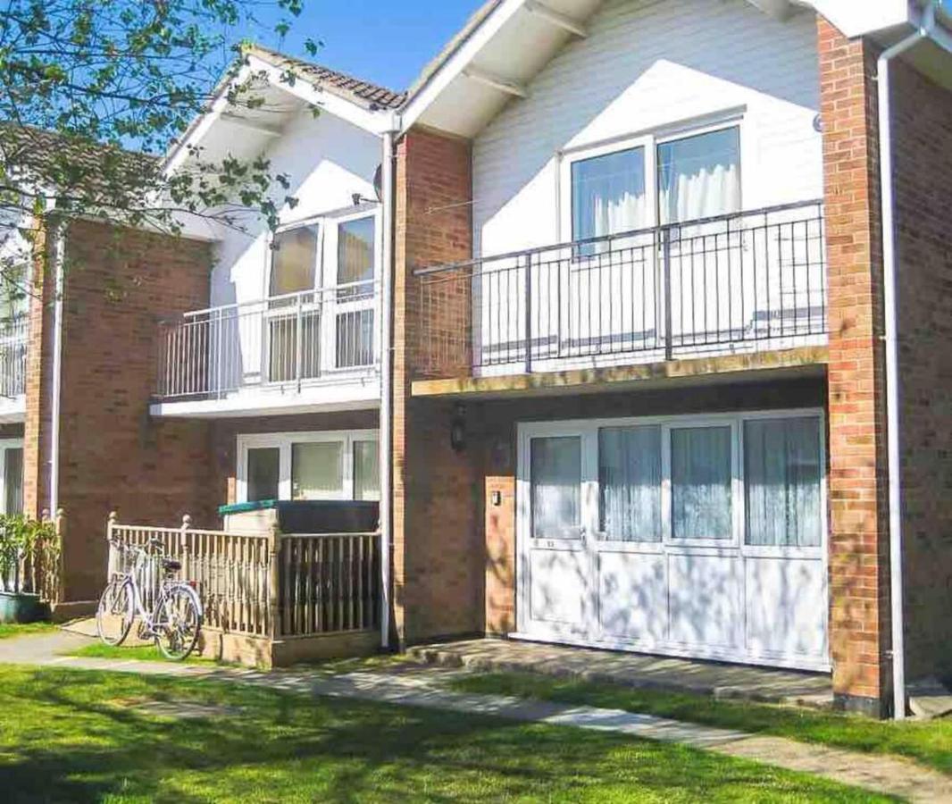 Villa Sea View 3-Bed Heated Pool Eat Bar Kids Park Lowestoft Exterior photo