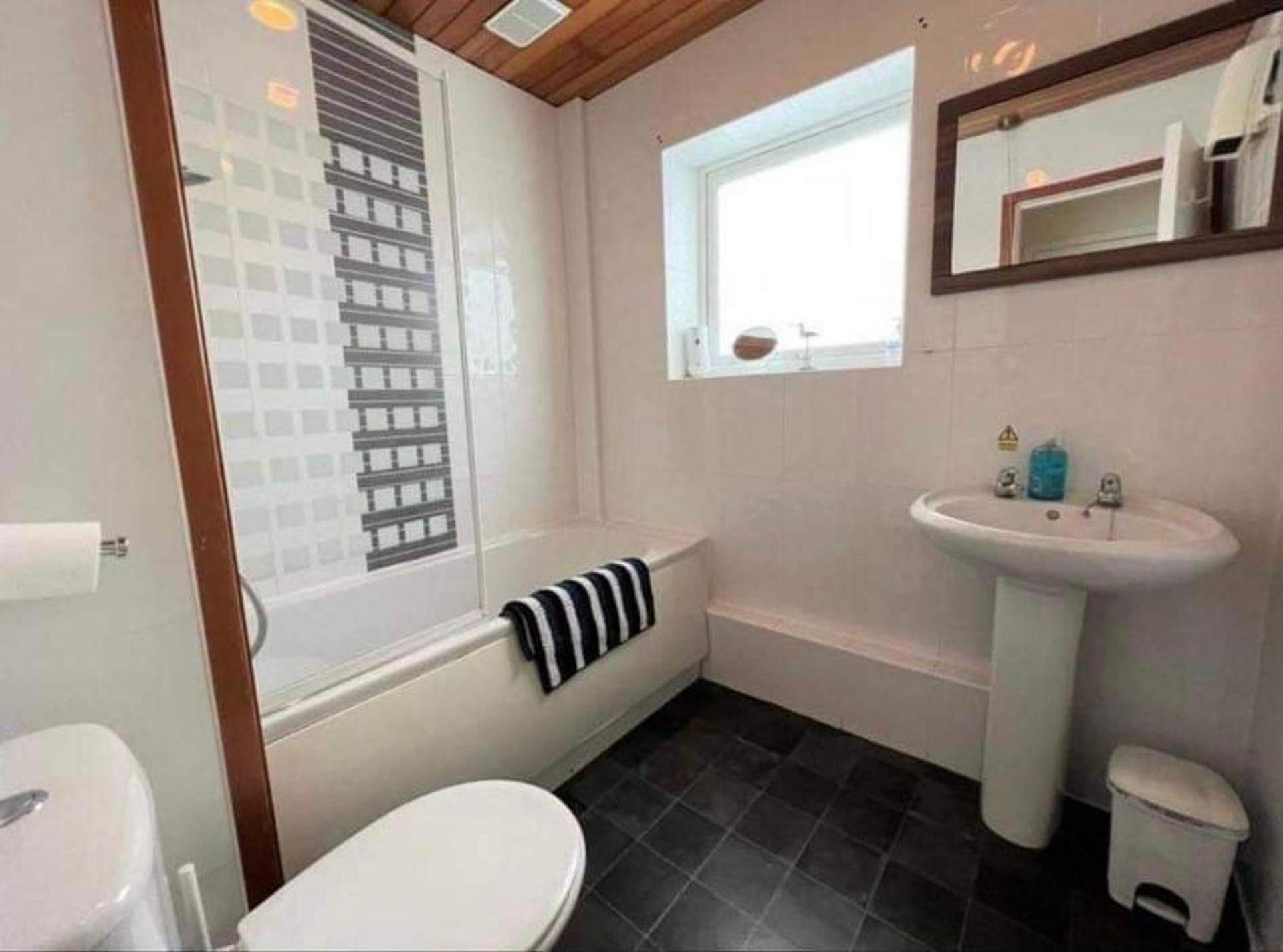 Villa Sea View 3-Bed Heated Pool Eat Bar Kids Park Lowestoft Exterior photo