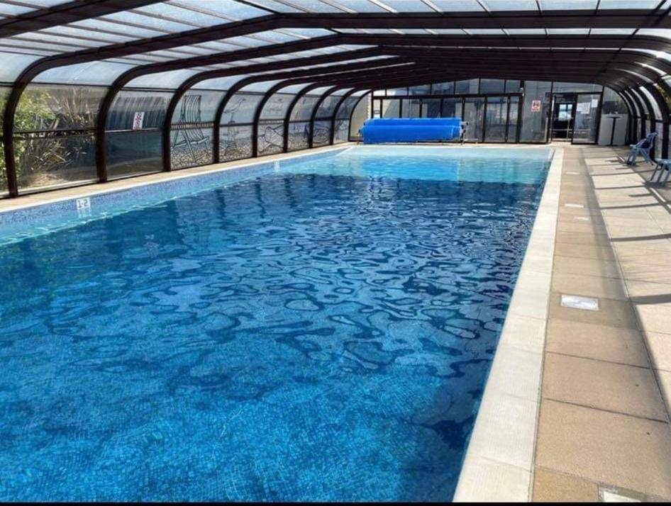 Villa Sea View 3-Bed Heated Pool Eat Bar Kids Park Lowestoft Exterior photo